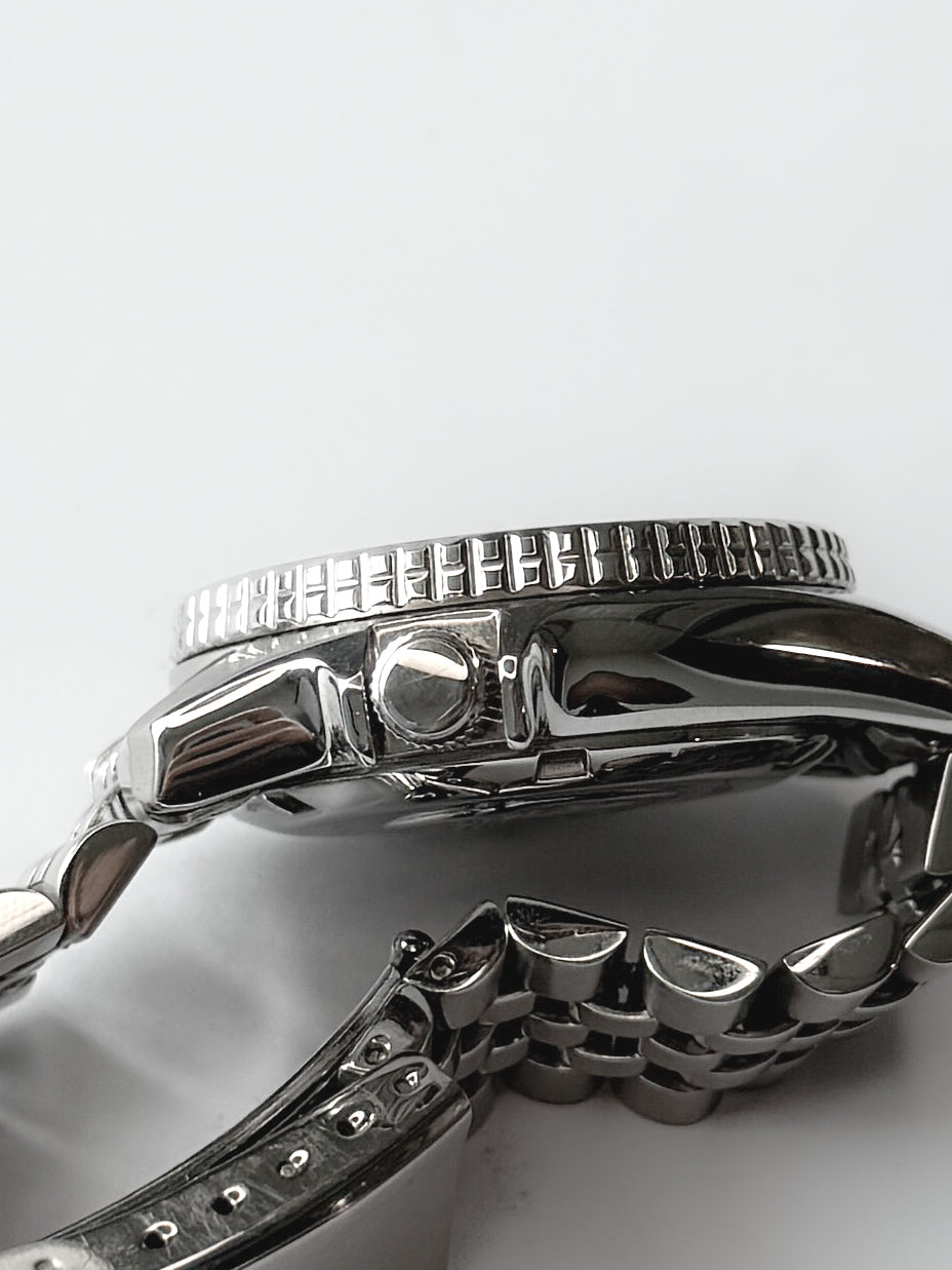 Seiko SKX013 – Compact ISO-Certified Dive Watch