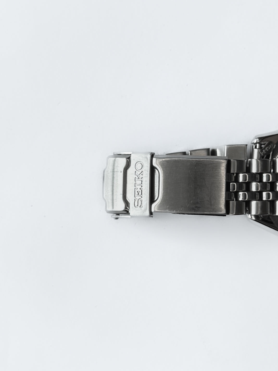 Seiko SKX013 – Compact ISO-Certified Dive Watch