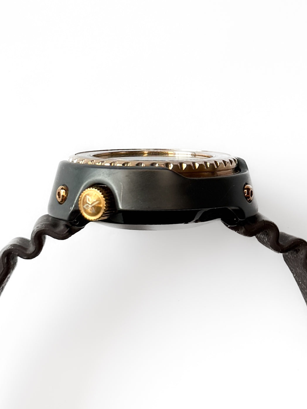 Seiko Marine Master Tuna “Emperor” Rose Gold S8DX:014 – Bold. Iconic. Uncompromising.
