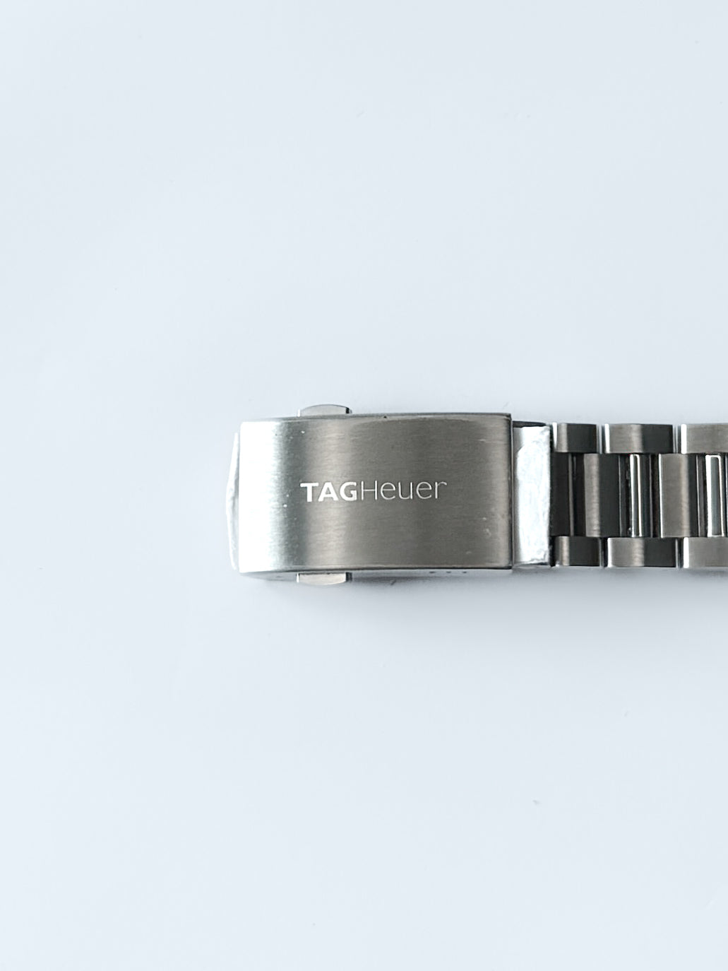 TAG Heuer Aquaracer Quartz WAY1110.BA0910 – Sleek and Sport-Ready