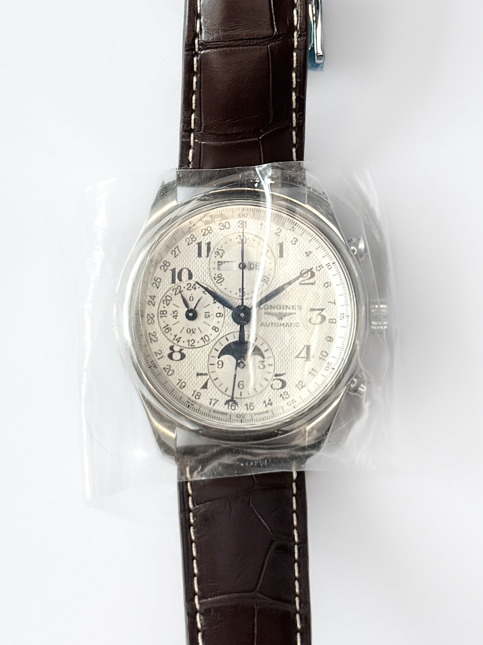 Longines Master Collection Chronograph Moonphase 42mm – Elegant Complexity in Motion