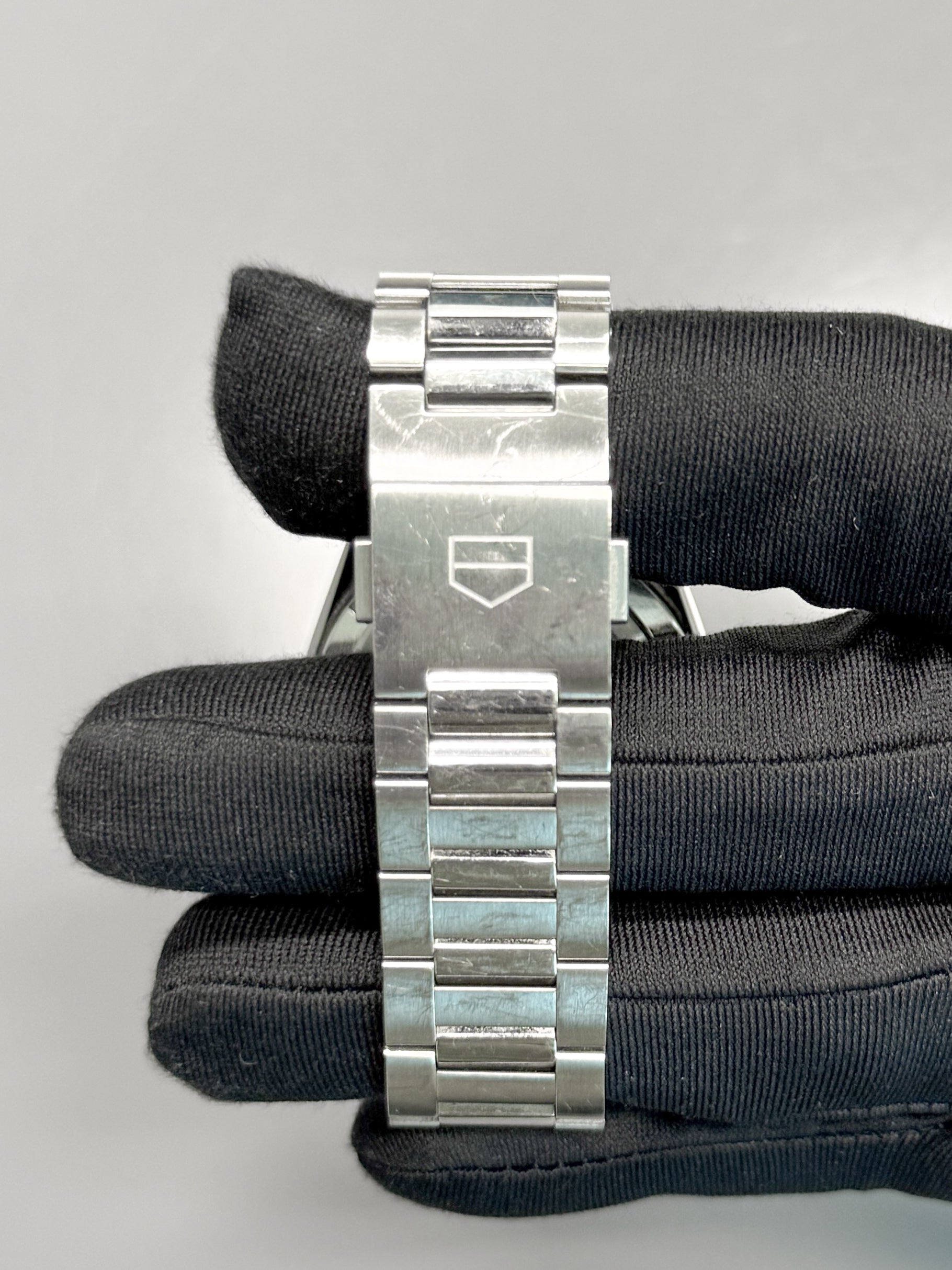 Tag Heuer Carrera Automatic WBN2111.BA0639 – Full Set, Dated May 2023 - Grey Market