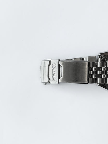 Seiko SKX013 – Compact ISO-Certified Dive Watch
