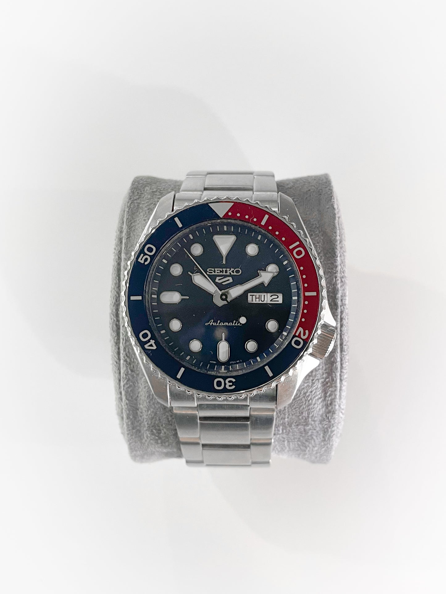 Seiko 5 Sports "Pepsi" – Model: SRPD53K1 – Full Set (Like New Condition, Dated April 2024) - Grey Market