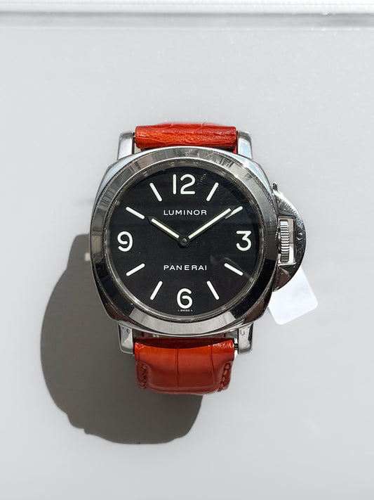 Panerai Luminor Base PAM00002 44mm – Iconic Design with Italian Craftsmanship