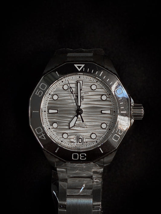 Tag Heuer Aquaracer (Ladies) WBP231C.BA0626 - Brand New - Grey Market