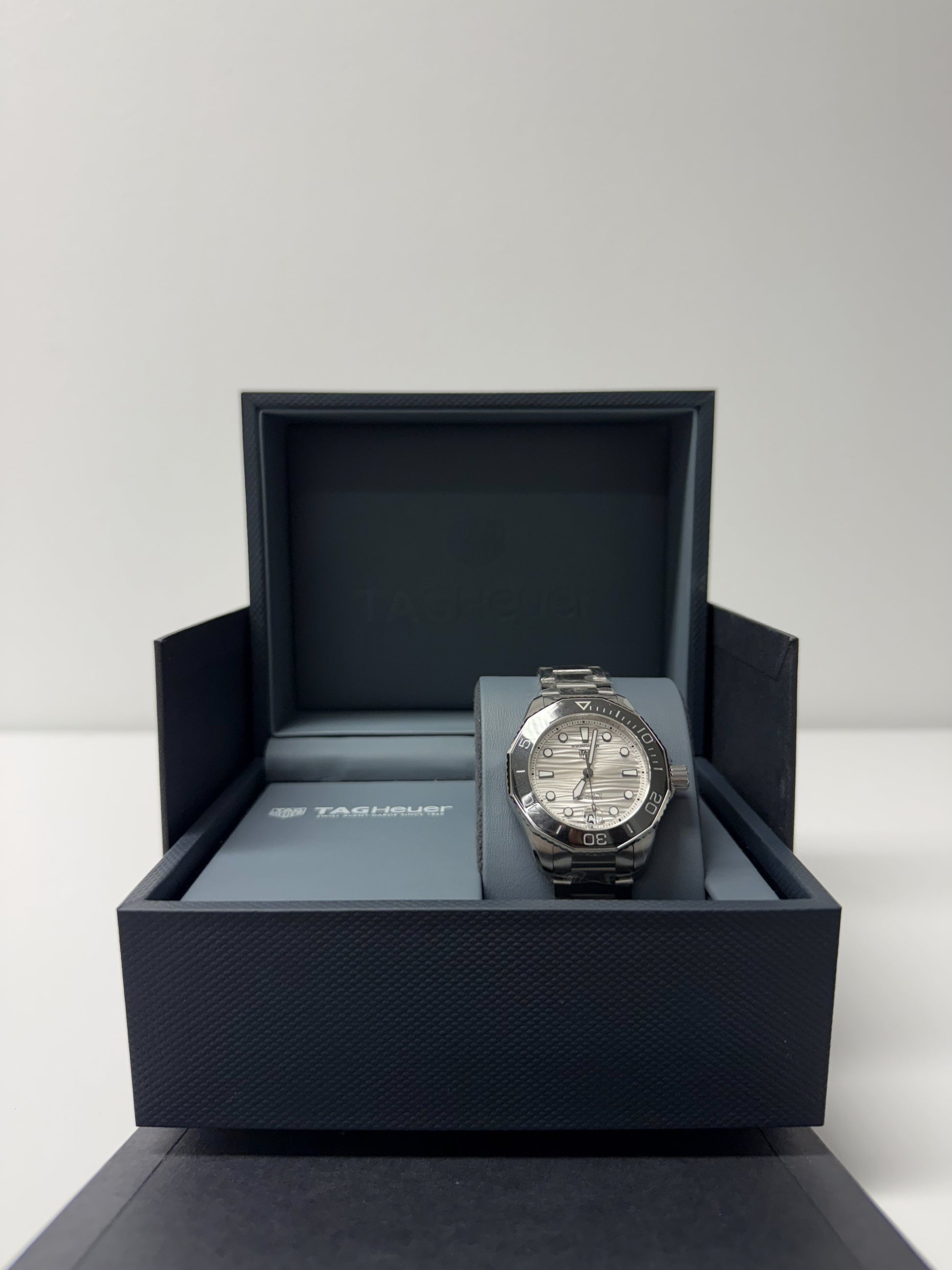 Tag Heuer Aquaracer (Ladies) WBP231C.BA0626 - Brand New - Grey Market