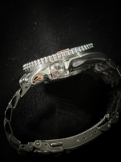 Seiko 5 GMT SSK005K1 Full Set - Grey Market