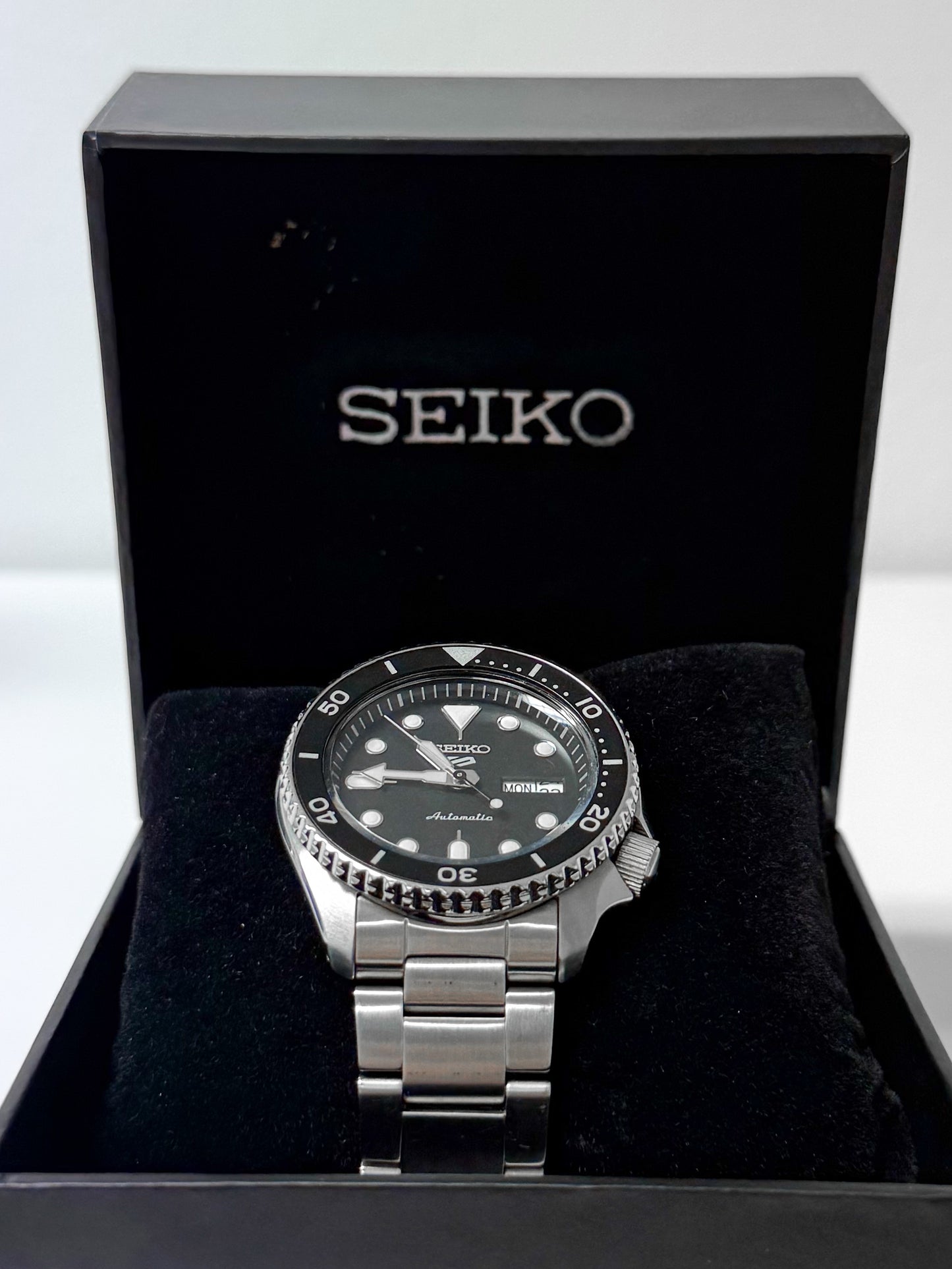 Seiko 5 Sports SRPD55K1 - Black Dial - Missing Warranty Card - Grey Market
