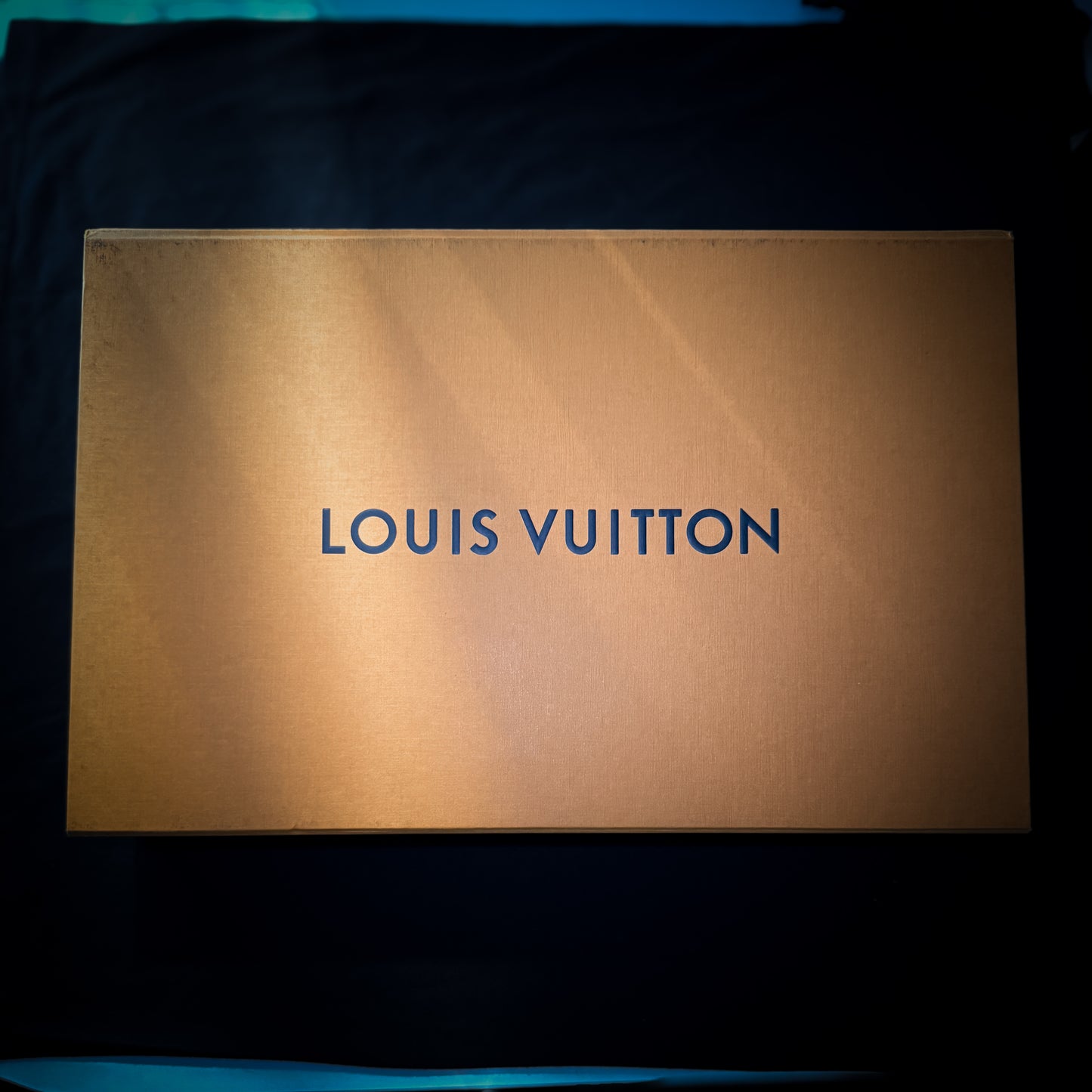 Louis Vuitton Pochette Voyage MM Men’s Clutch Bag - Model: M61692 - Grey Market